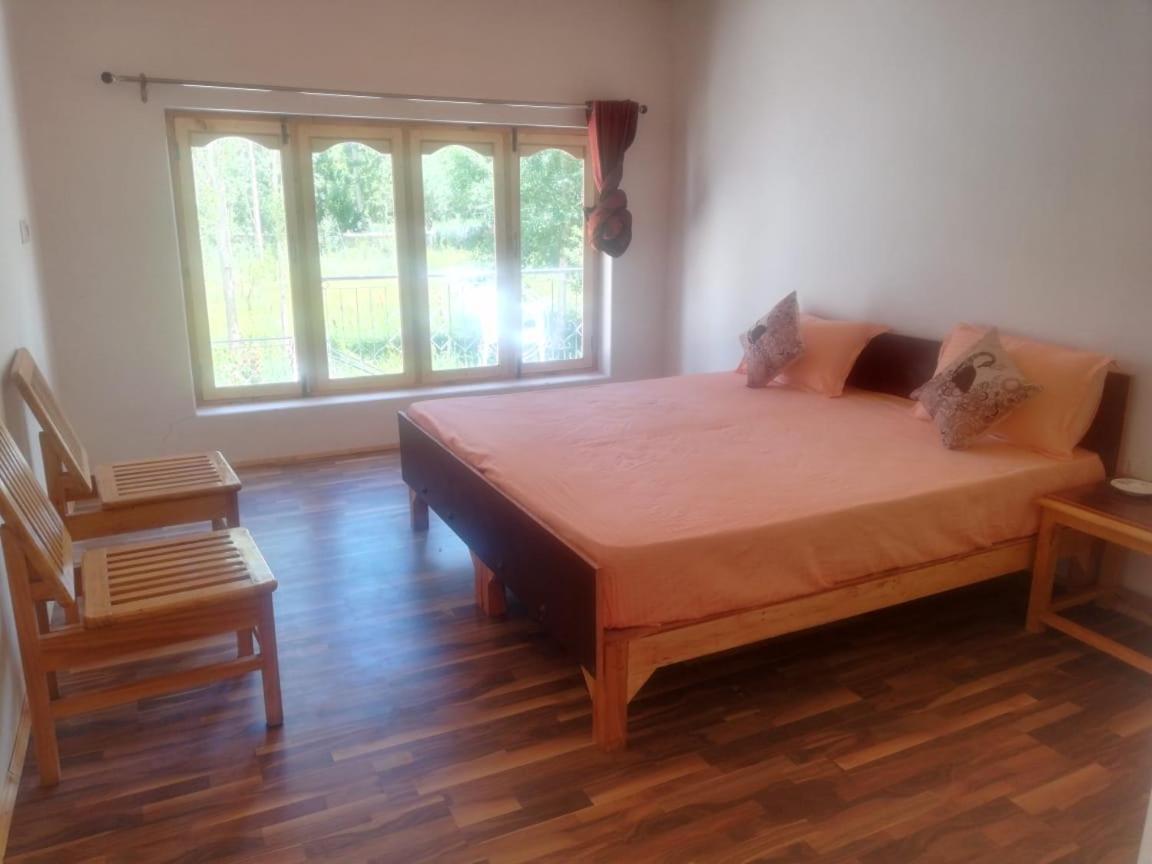 Sernang Homestay Hundar Esterno foto