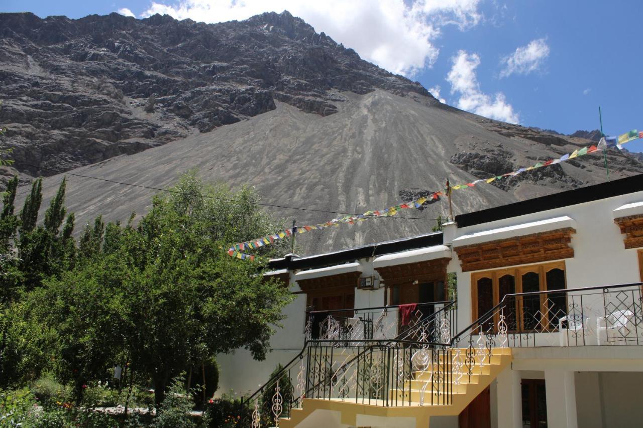 Sernang Homestay Hundar Esterno foto