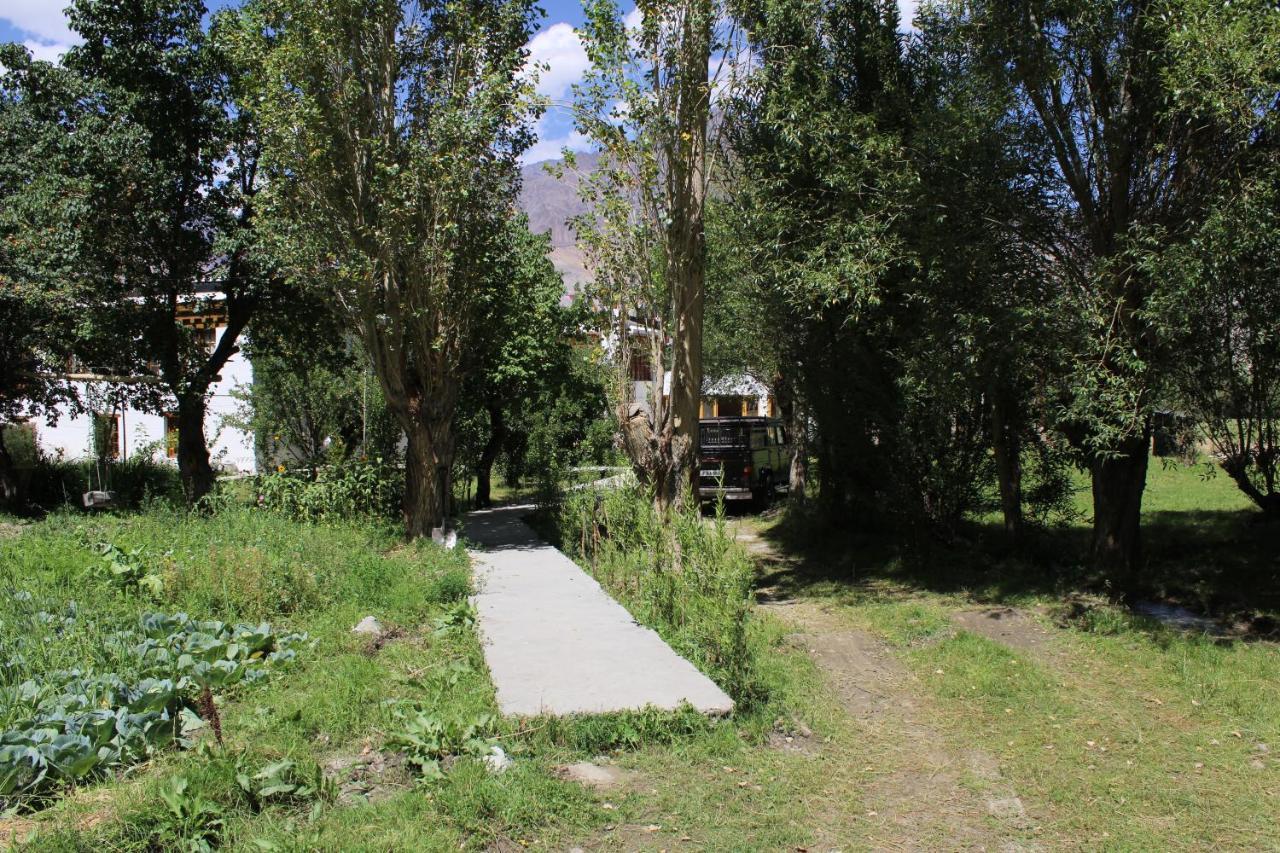 Sernang Homestay Hundar Esterno foto
