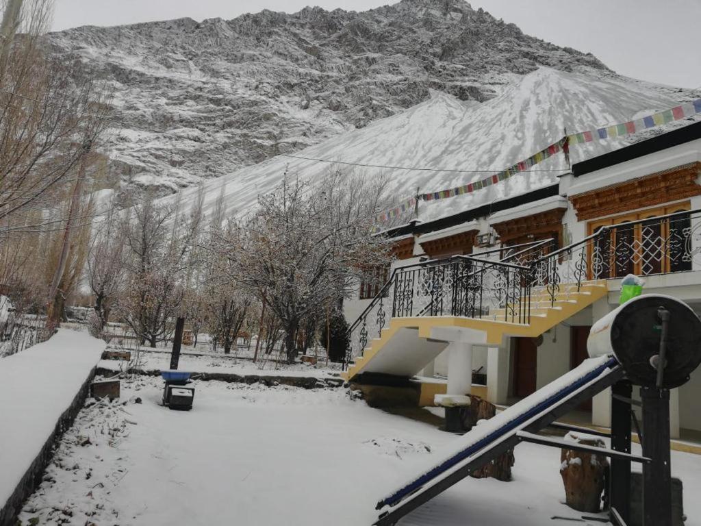 Sernang Homestay Hundar Esterno foto