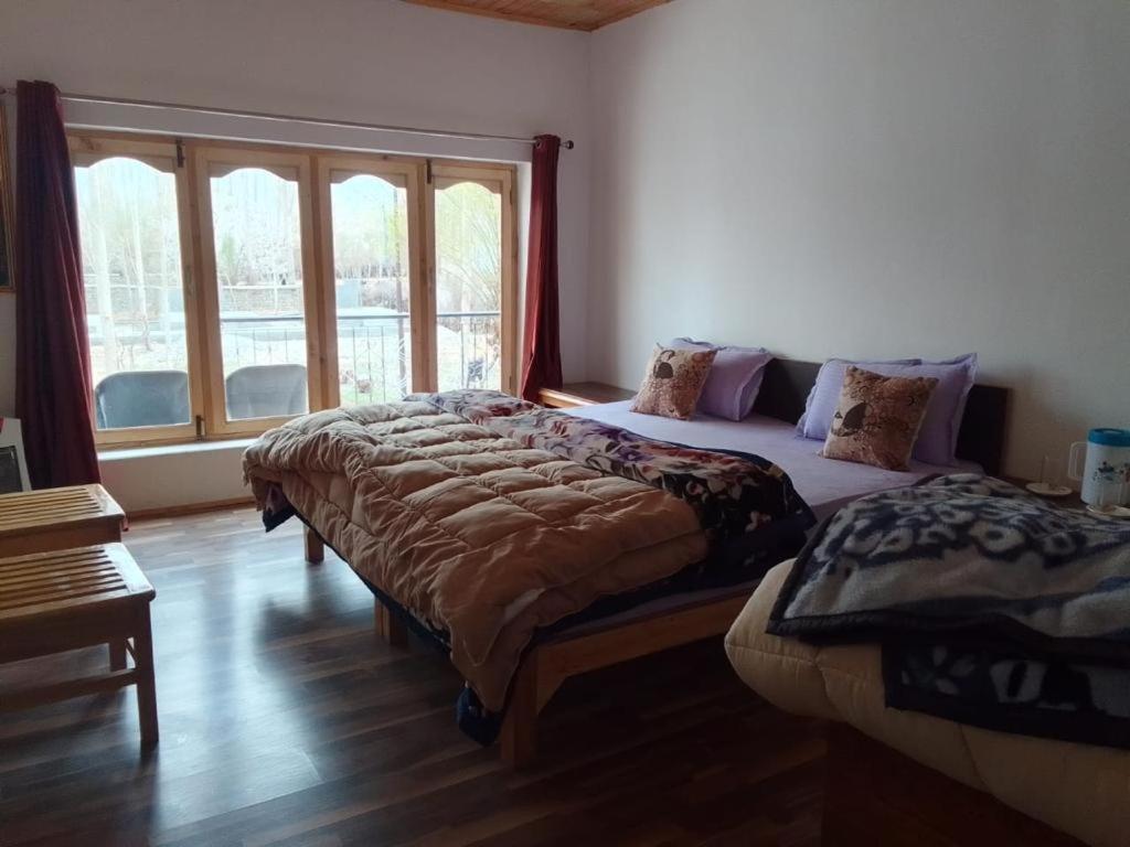 Sernang Homestay Hundar Esterno foto