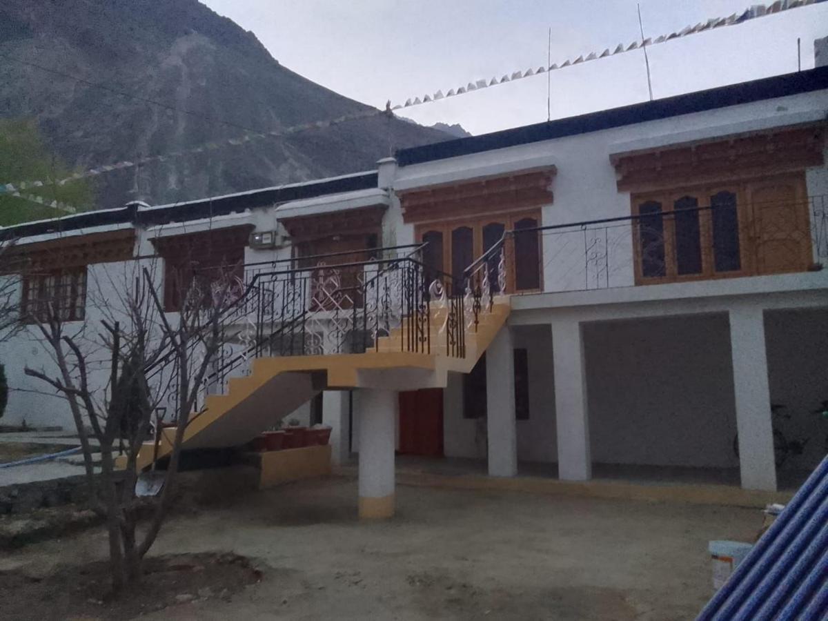 Sernang Homestay Hundar Esterno foto